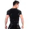 Latexový černý top s výstřihem a kovovým zdobením na prsou