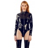 Červené latexové body s vytvarovanými košíčky