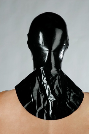 Latexová maska s otevřeným obličejem černá