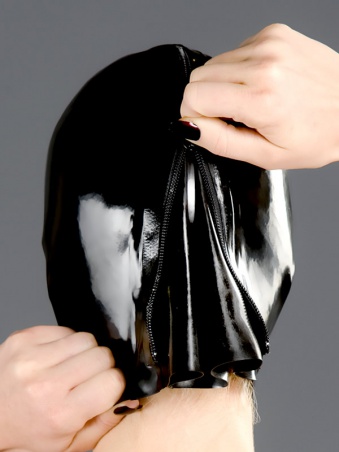 Latexová maska s perforovanýma očima transparentní POLYMORPHE