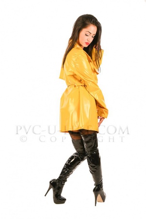 PVC kabát s límcem žlutý