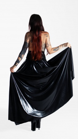 Latexová dlouhá půlkolová sukně černá
