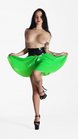 Latexová kolová sukně zelená