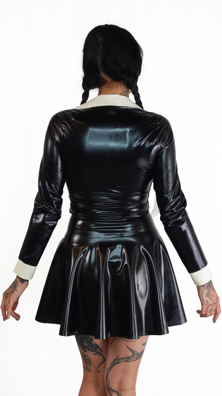 Latexová halenka černá s bílým límečkem