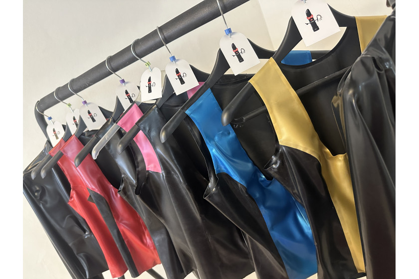 Multicolour latex tops for ladies 